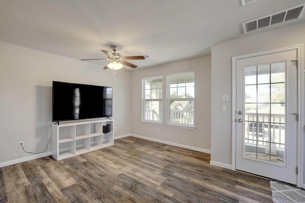 518 Stonewood Ln - Photo 17