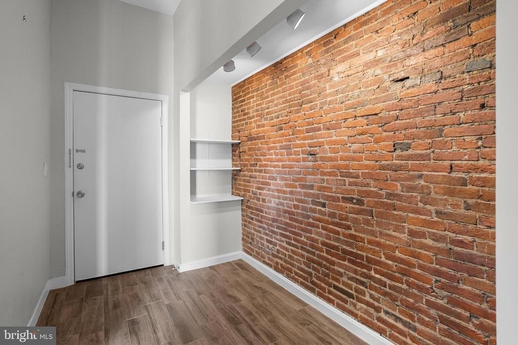 1602 Park Avenue - Photo 7