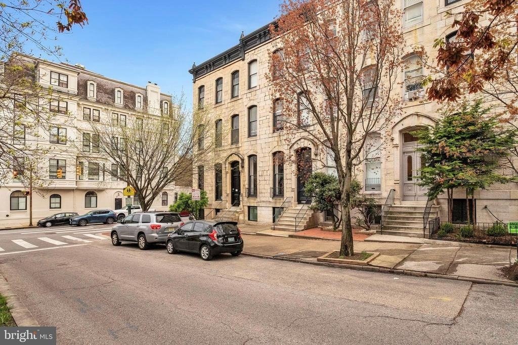 1602 Park Avenue - Photo 1