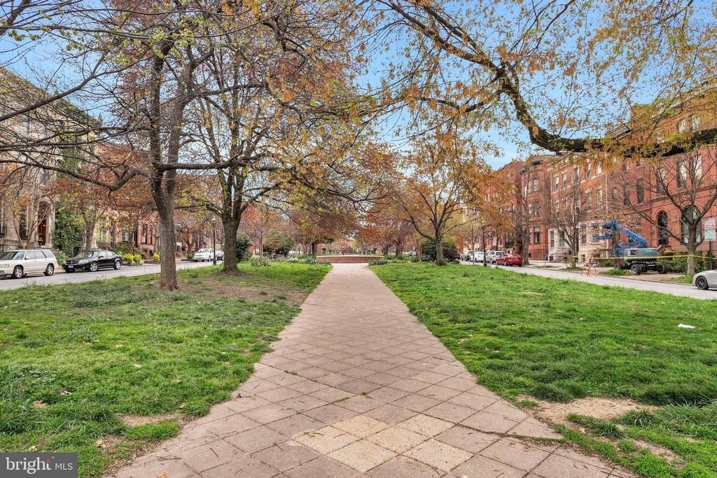 1602 Park Avenue - Photo 27