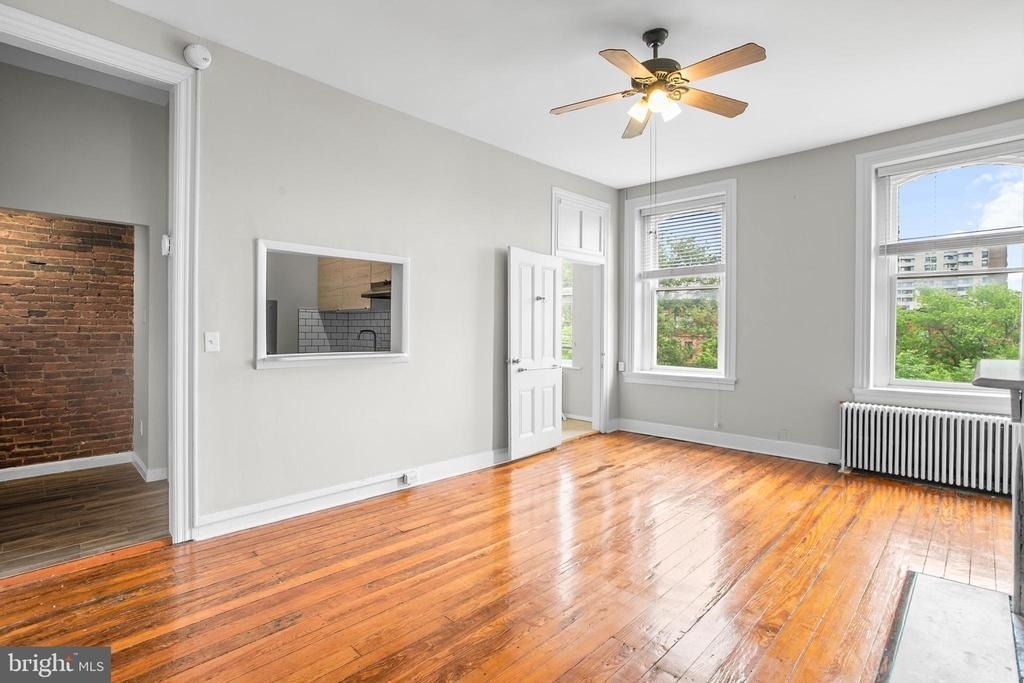 1602 Park Avenue - Photo 11