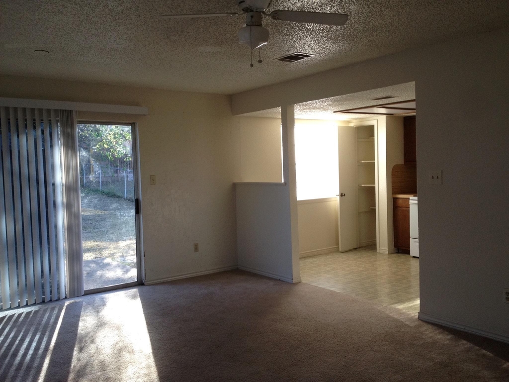 232 Craddock Ave - Photo 1