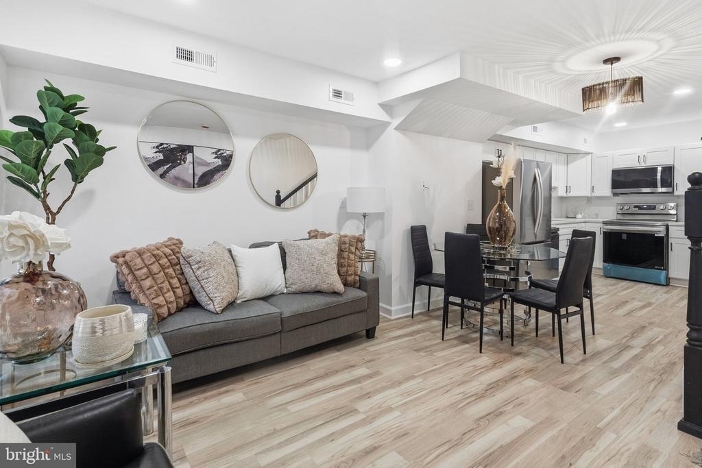 610 Scott Street - Photo 1
