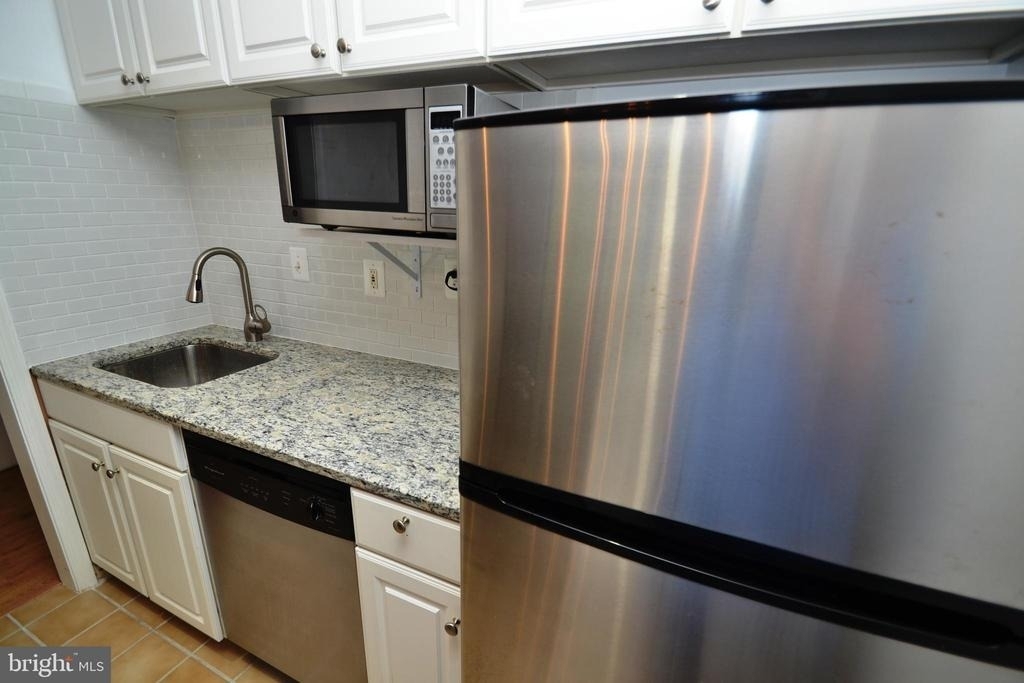 1000 Fell Street - Photo 17