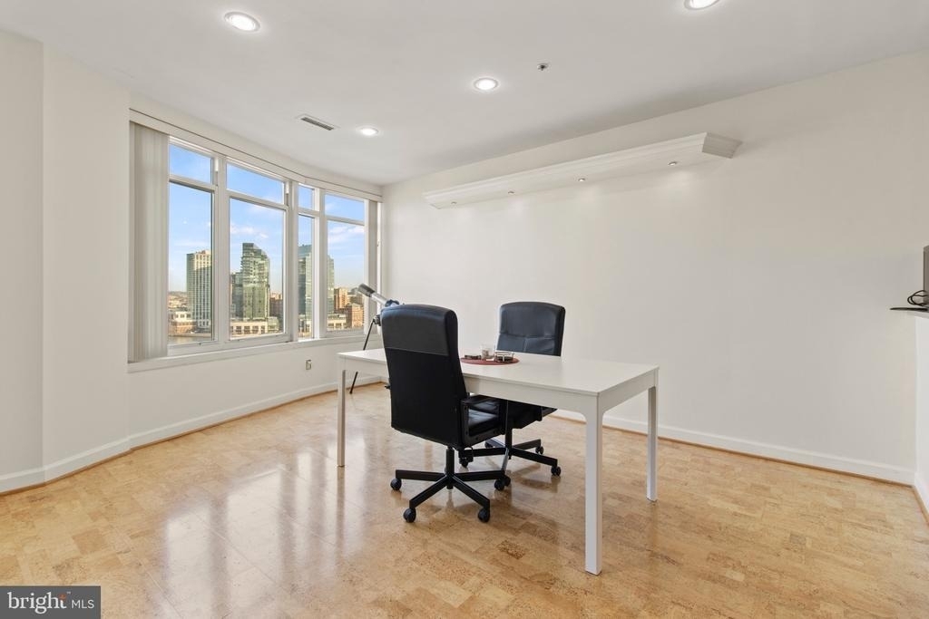 100 Harborview Drive - Photo 17