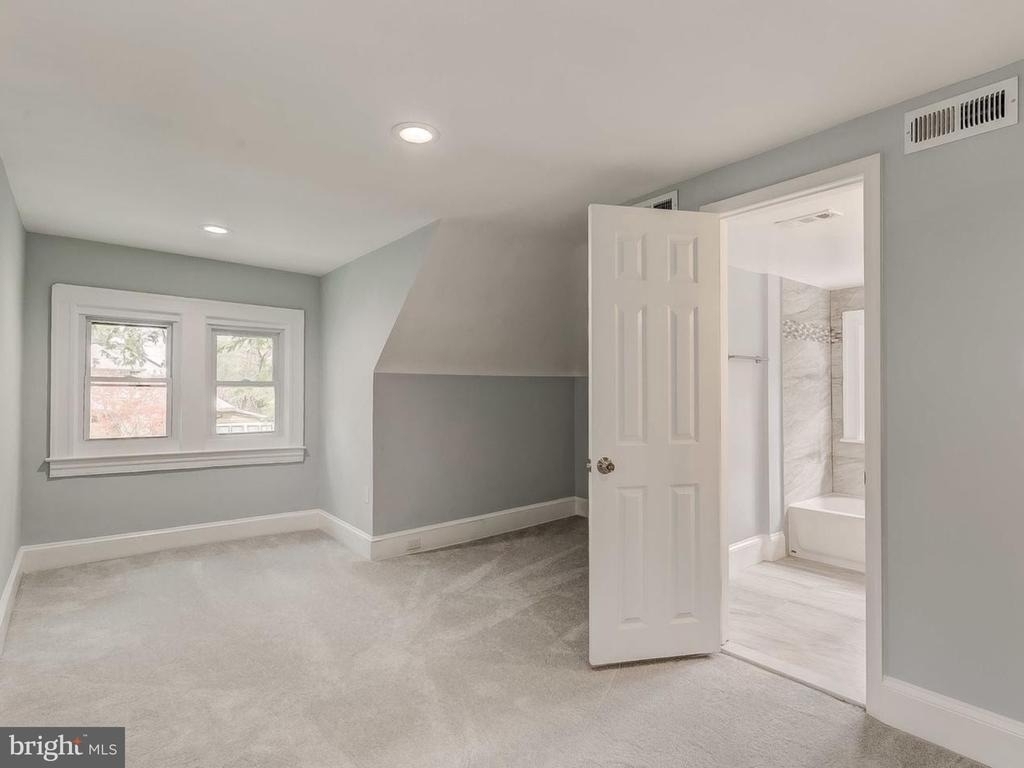4813 Crowson Avenue - Photo 28