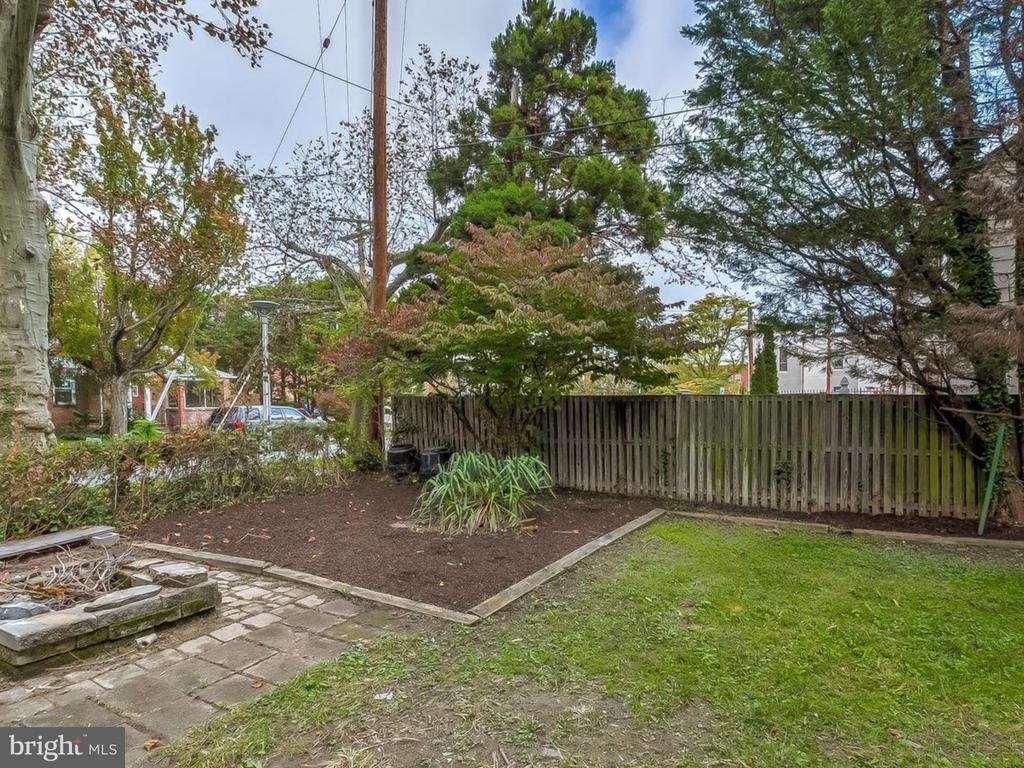 4813 Crowson Avenue - Photo 37