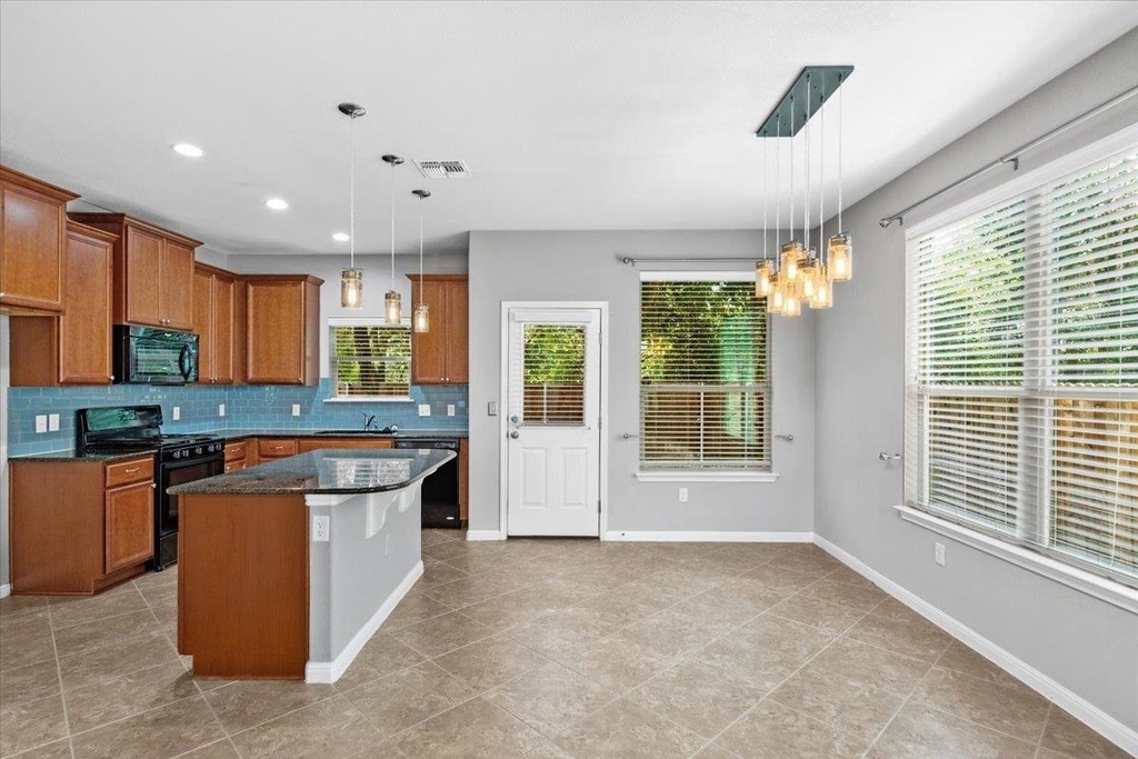 9413 Tanager Way - Photo 8