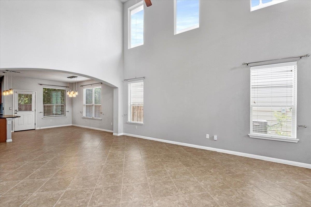 9413 Tanager Way - Photo 5