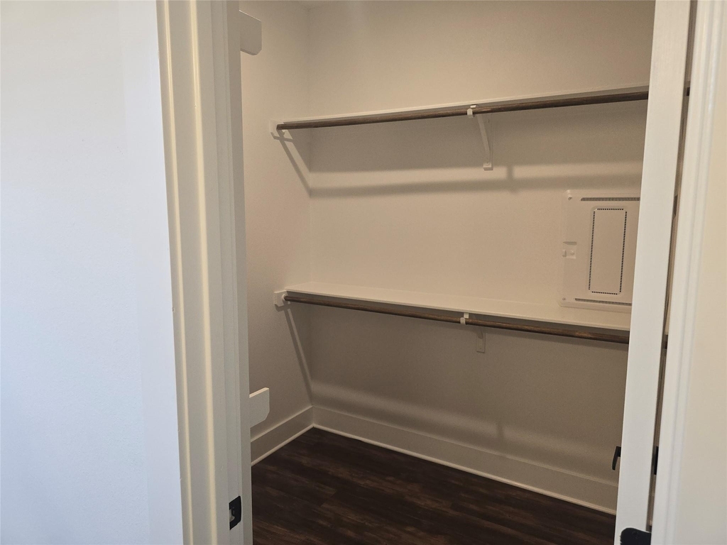 7601 Carver Ave - Photo 8