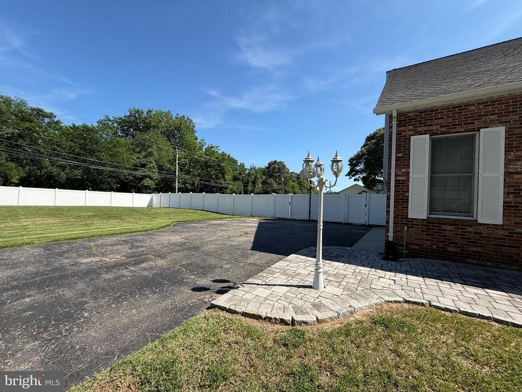 101 Tarks Lane - Photo 1