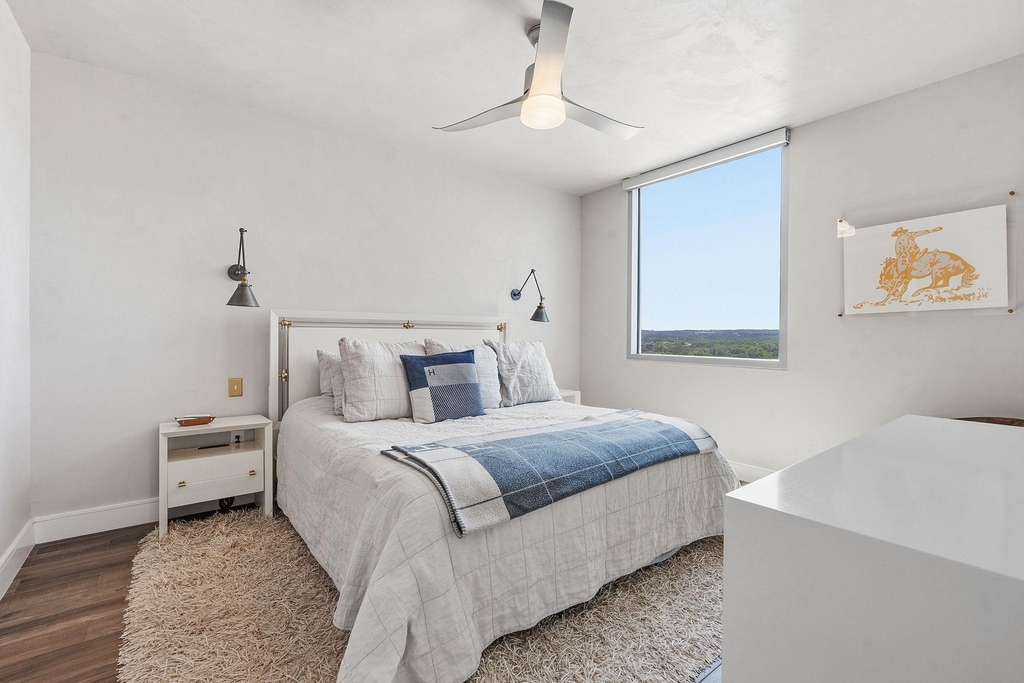 222 West Ave - Photo 13