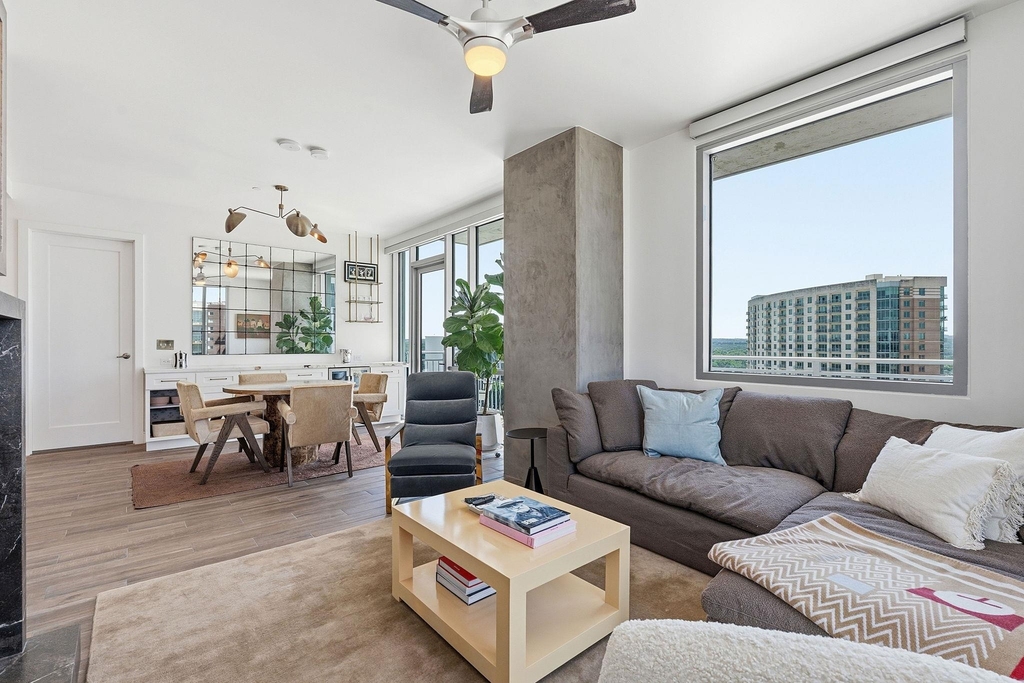 222 West Ave - Photo 4
