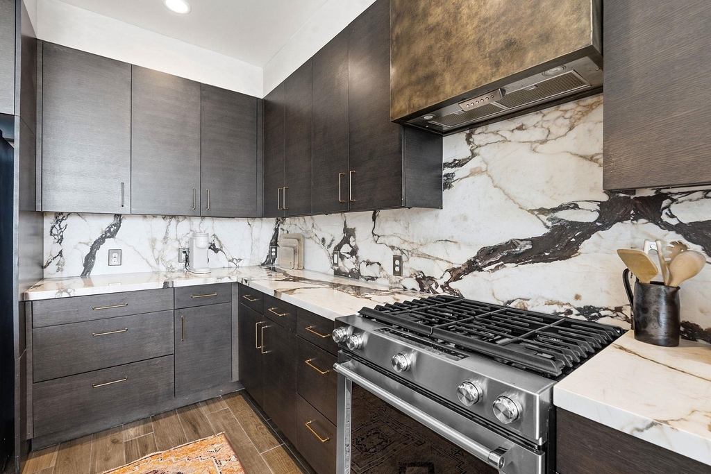 222 West Ave - Photo 10