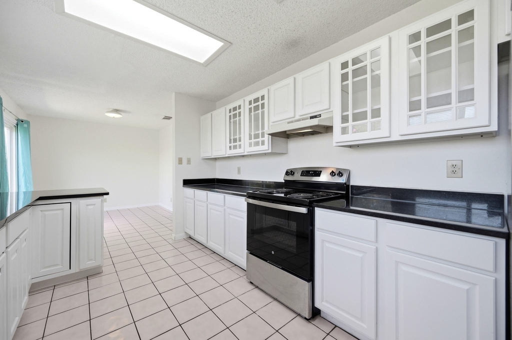 4507 Sherwood Way - Photo 9