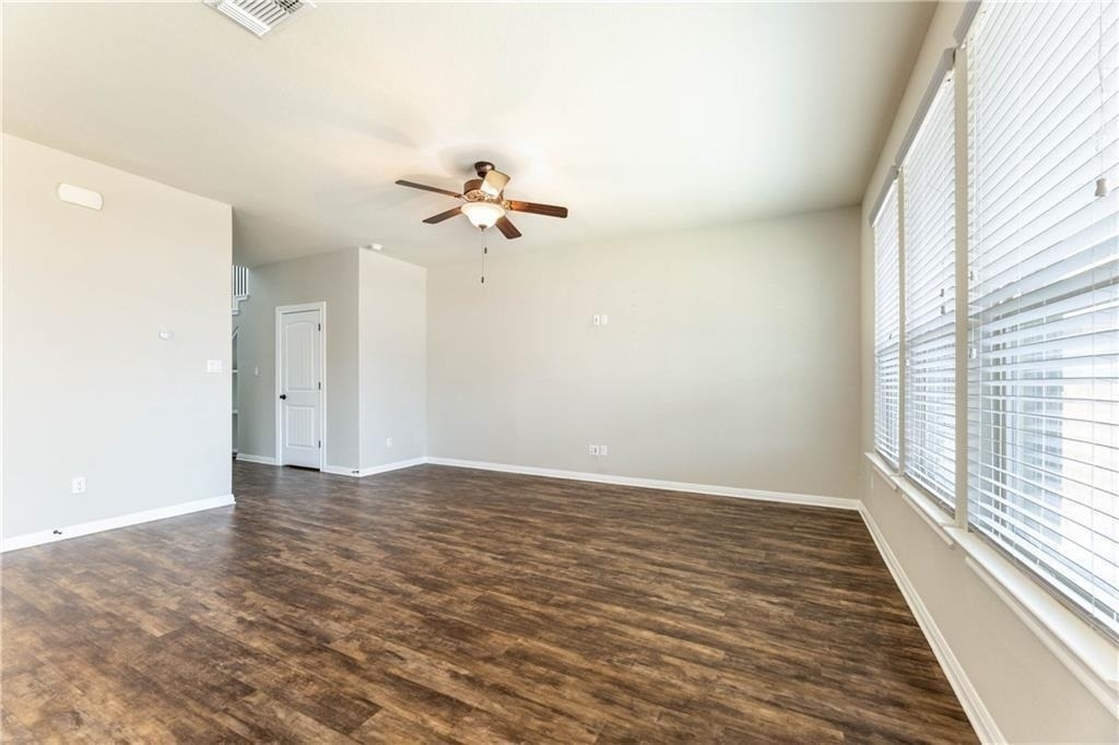 5413 Traviston Dr - Photo 4