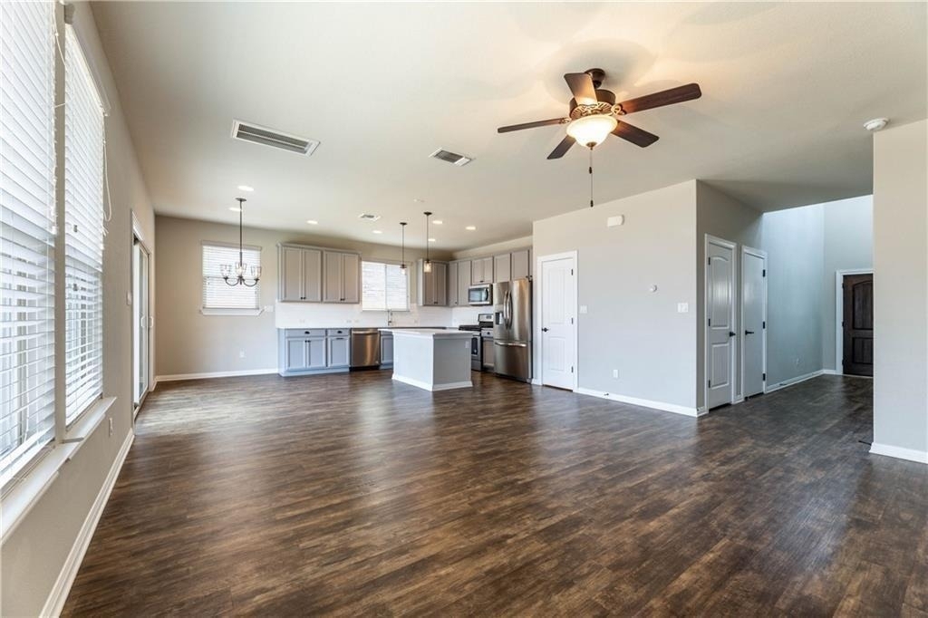 5413 Traviston Dr - Photo 3