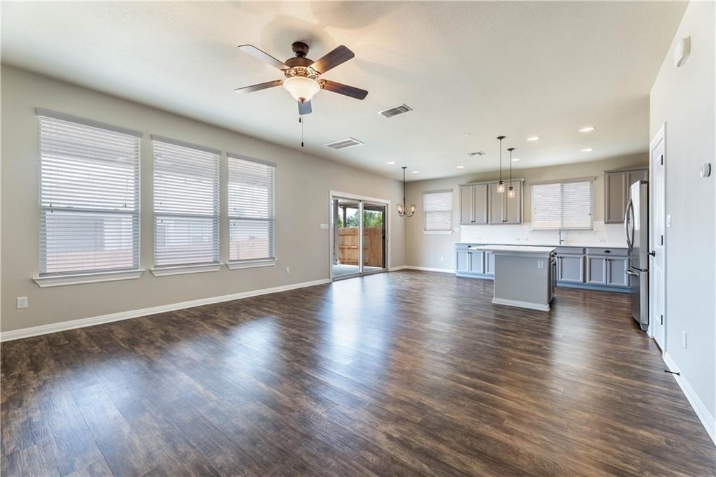5413 Traviston Dr - Photo 2