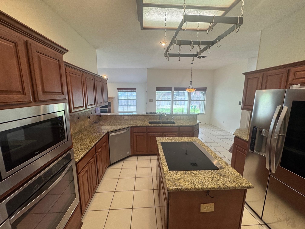 16101 W Dorman Dr - Photo 5