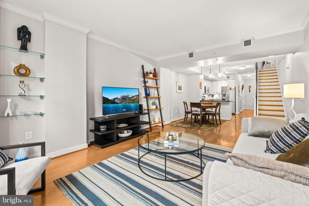 631 D Street Nw - Photo 14
