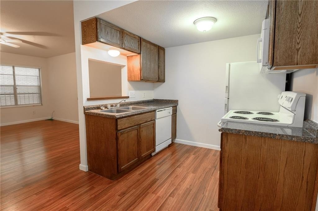 710 E Dean Keeton St - Photo 3