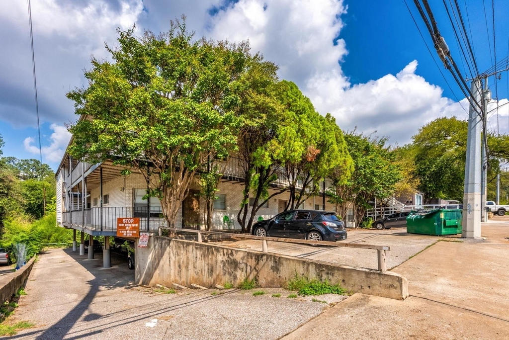 710 E Dean Keeton St - Photo 0