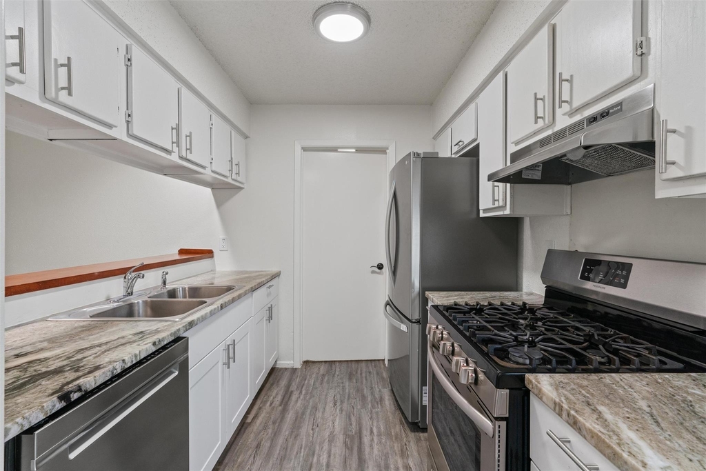 11411 Walnut Ridge Dr - Photo 5