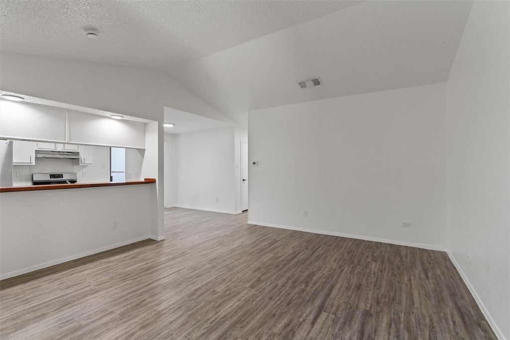 11411 Walnut Ridge Dr - Photo 2