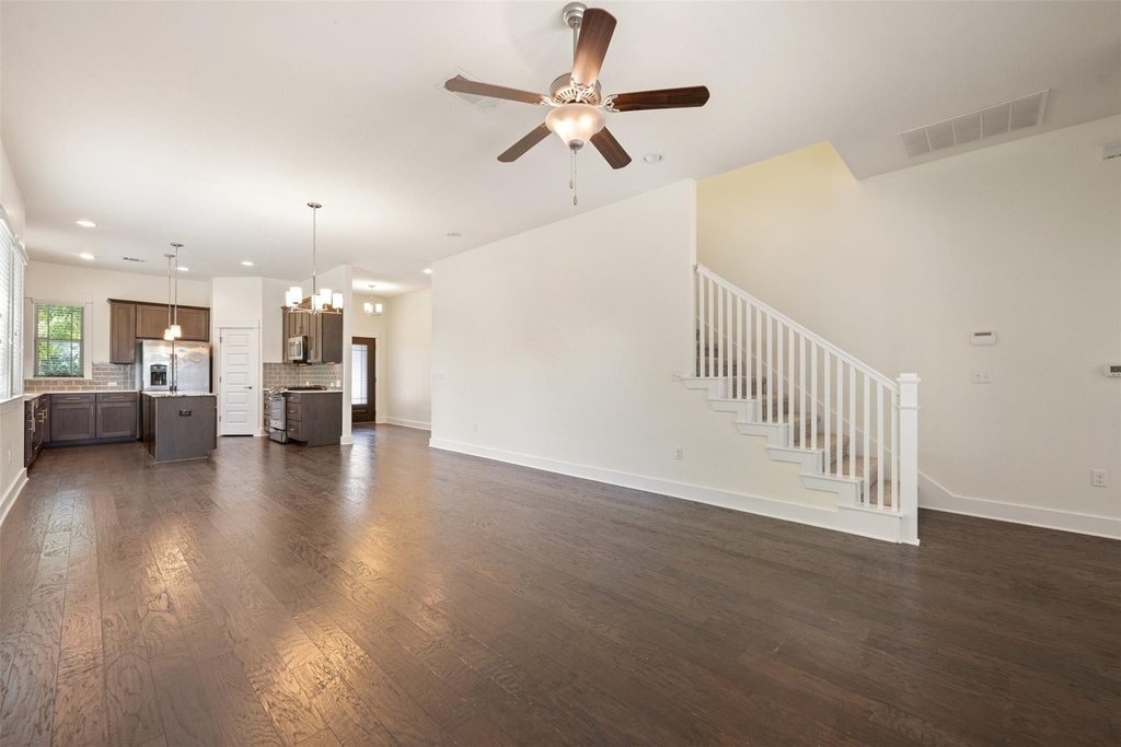 5407 Link Ave - Photo 1