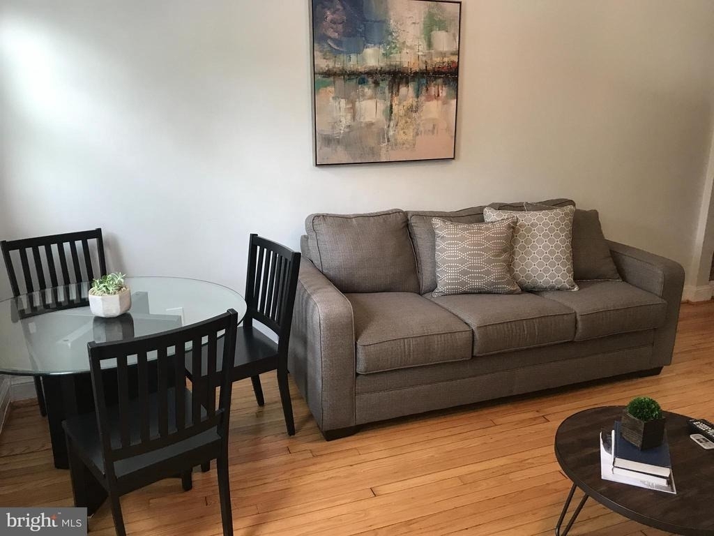 731 13th Street Ne - Photo 1