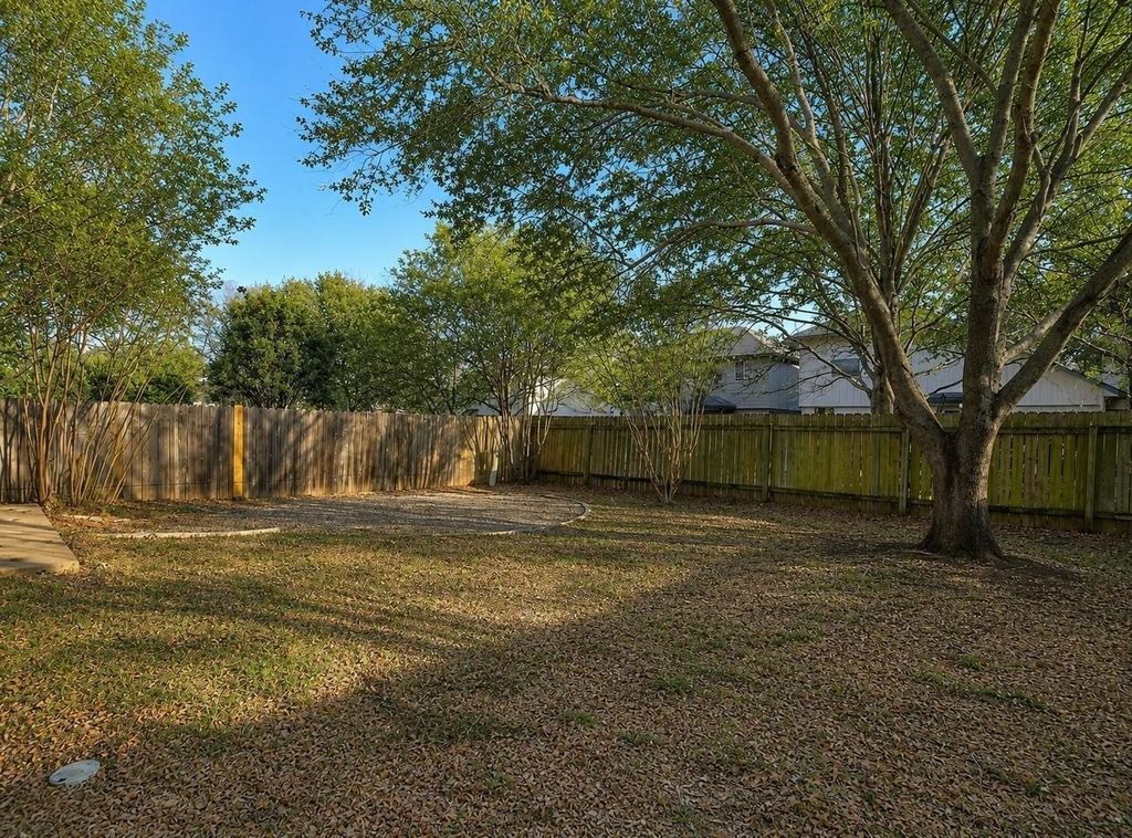 13461 Gent Dr - Photo 23