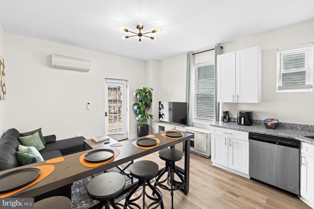 59 Rhode Island Avenue Nw - Photo 13