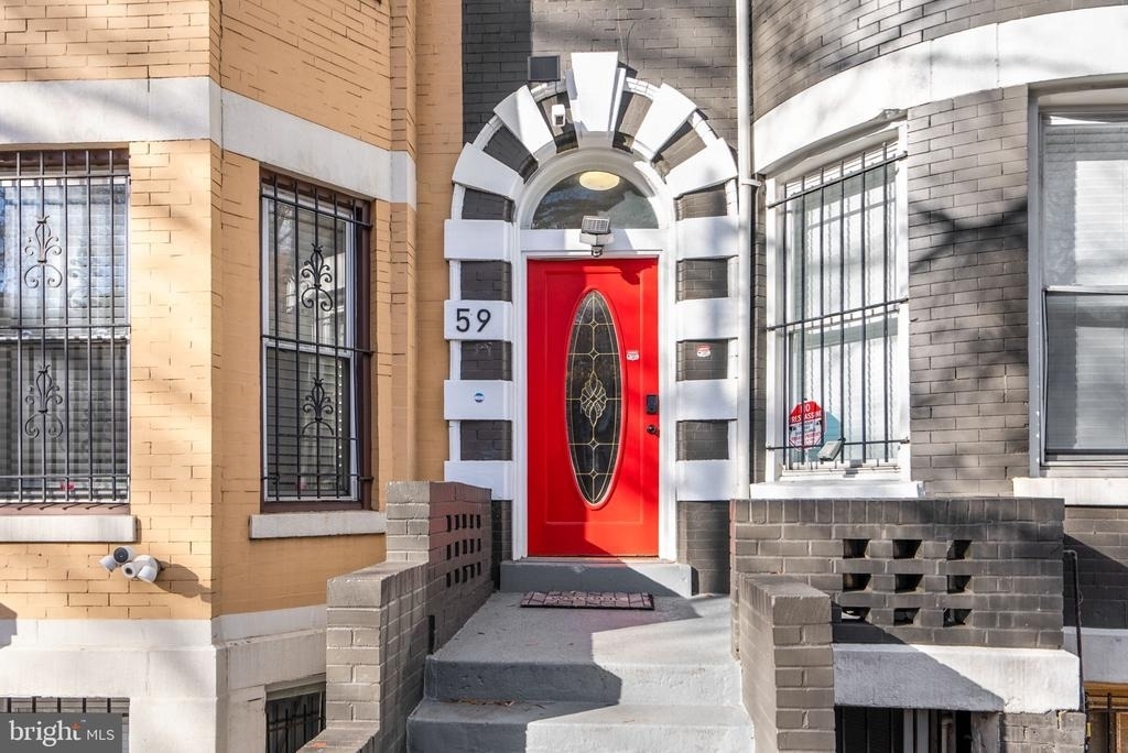 59 Rhode Island Avenue Nw - Photo 1