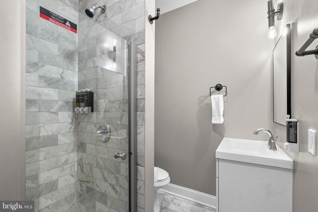 59 Rhode Island Avenue Nw - Photo 15