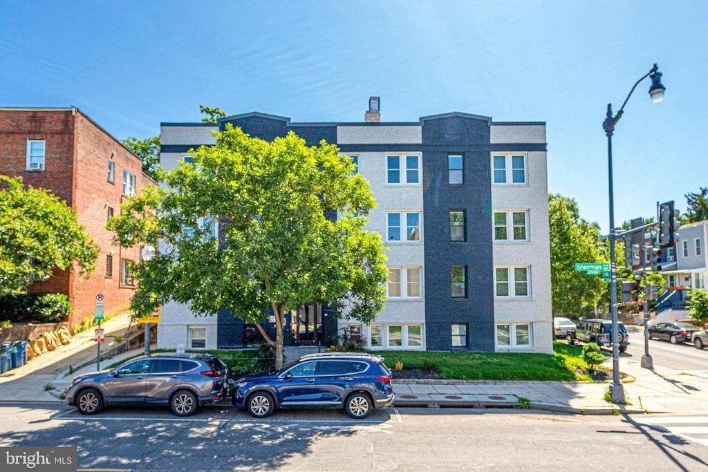 3101 Sherman Avenue Nw - Photo 1