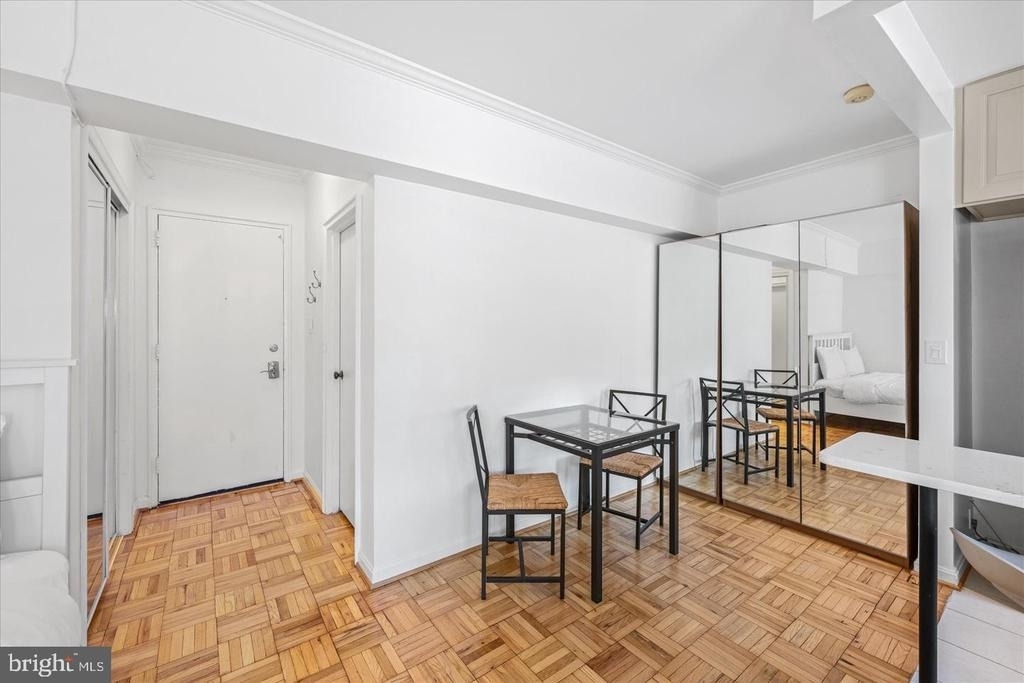 2130 N Street Nw - Photo 7