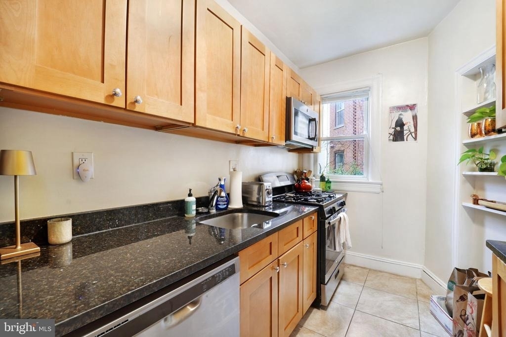 1426 12th Street Nw - Photo 7