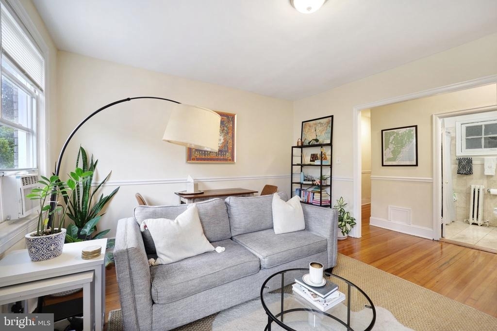 1426 12th Street Nw - Photo 2