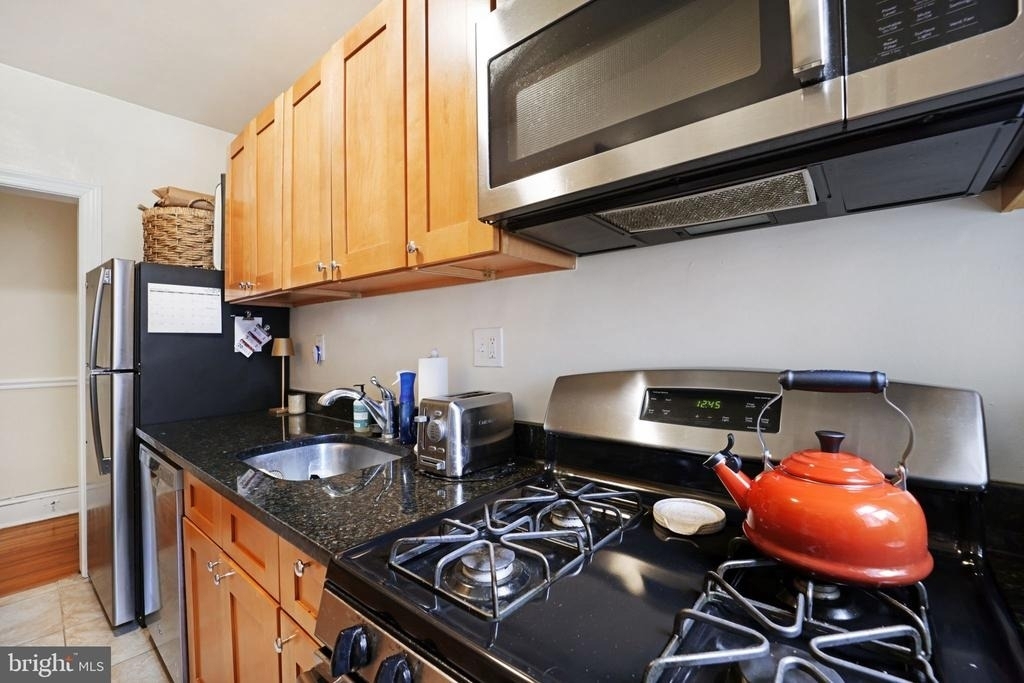 1426 12th Street Nw - Photo 8