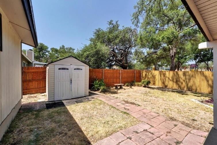 11428 Bristle Oak Trl - Photo 23