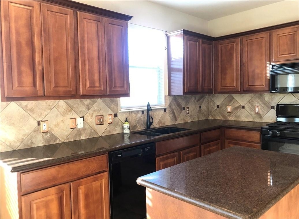 20625 Farm Pond Ln - Photo 8
