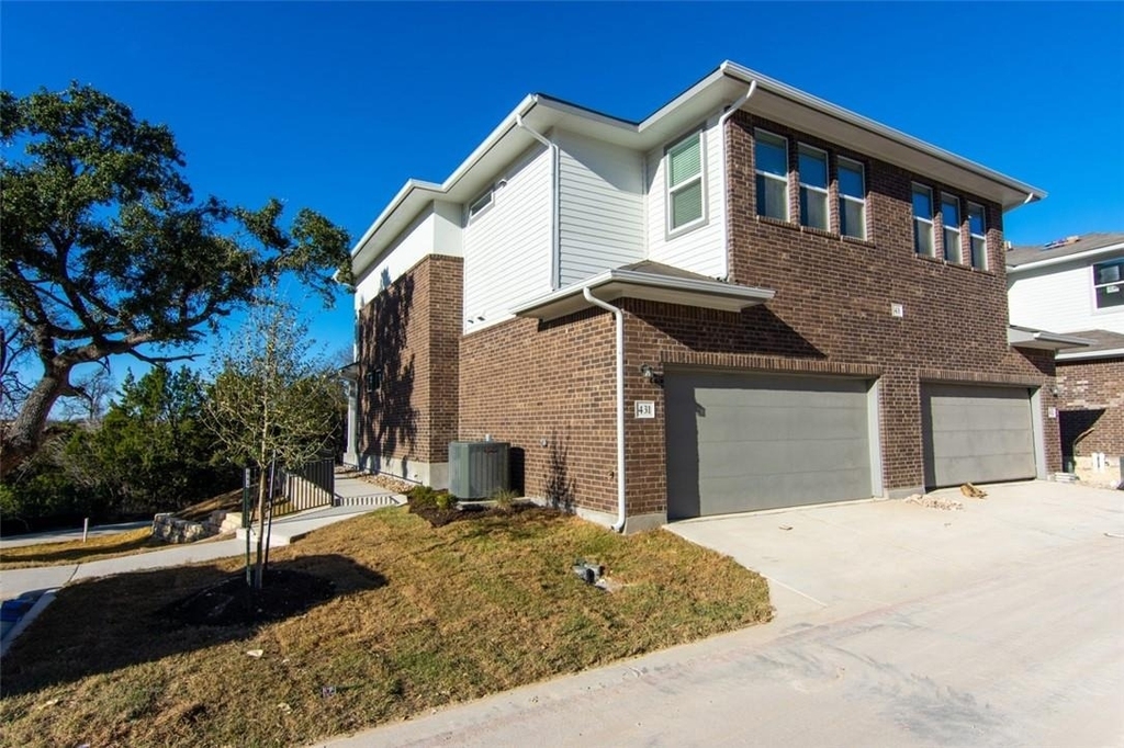 605 W South St - Photo 28