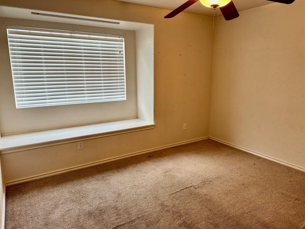802 Sagewood Trl - Photo 12