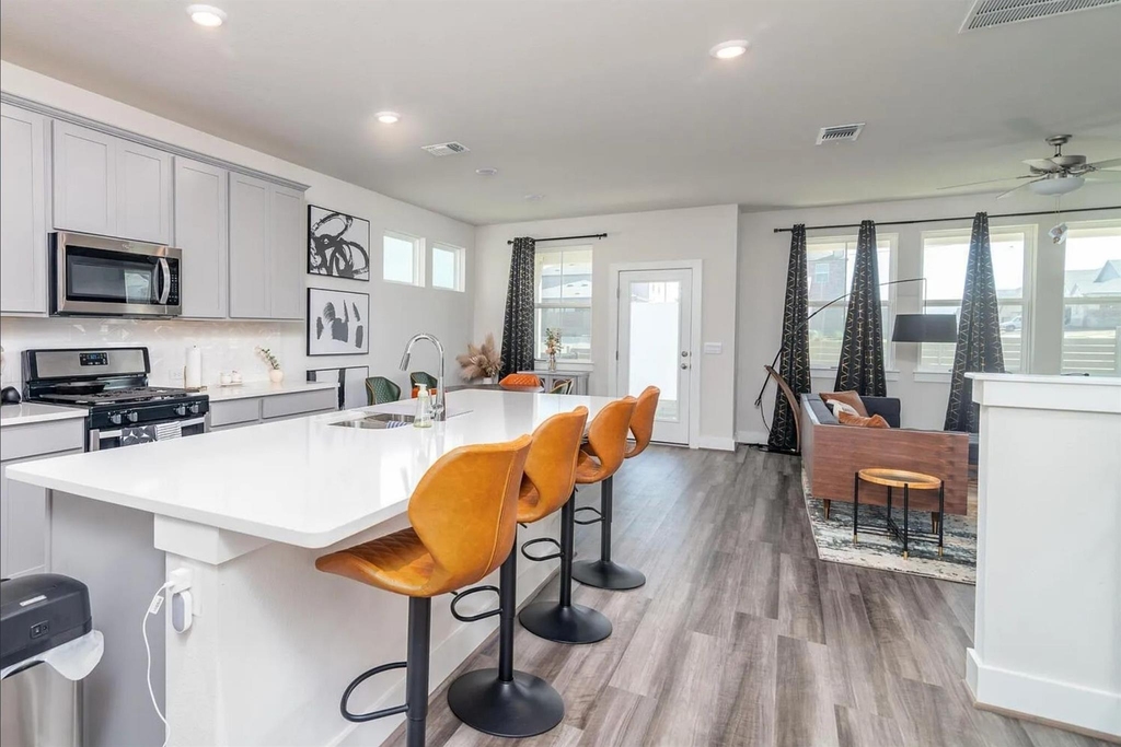 7501 Travertine Spring Dr - Photo 8
