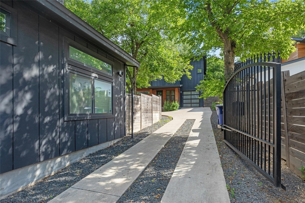 4606 Ledesma Rd - Photo 3