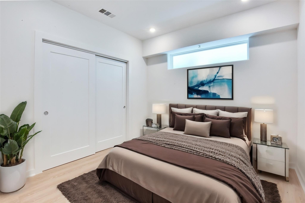 4802 S Congress Ave - Photo 1