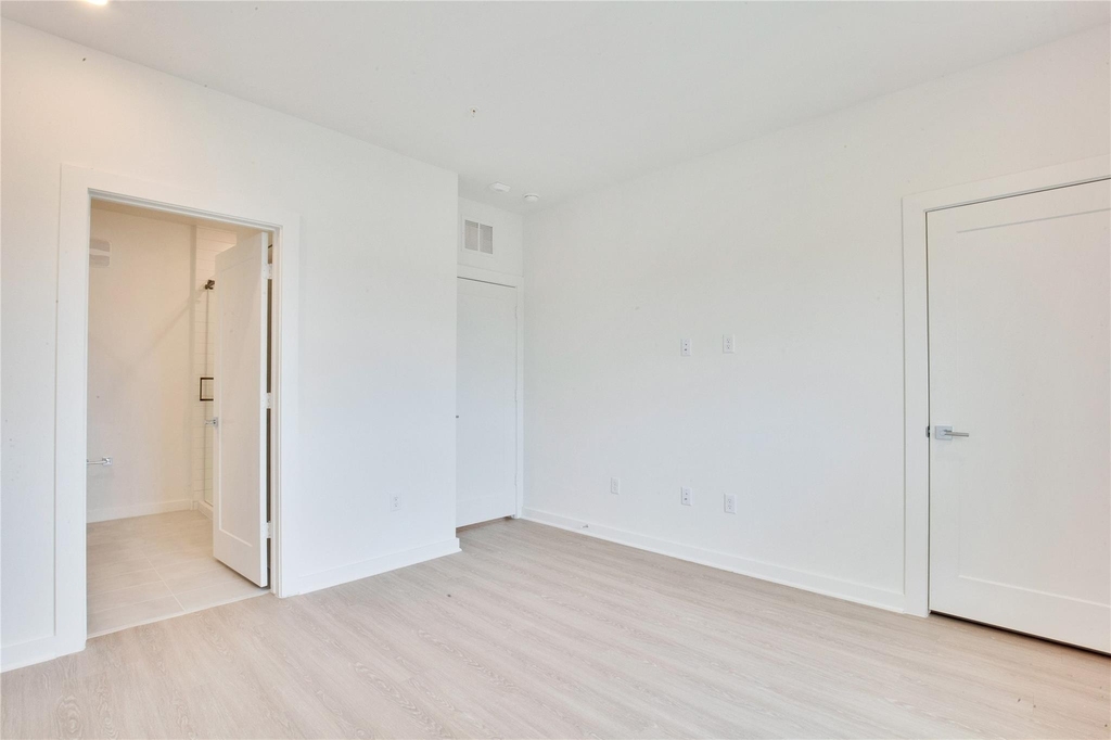 4802 S Congress Ave - Photo 9