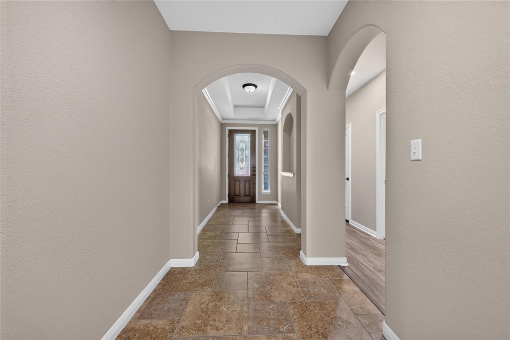 4002 Remington Rd - Photo 3