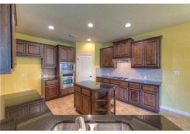 4002 Remington Rd - Photo 4