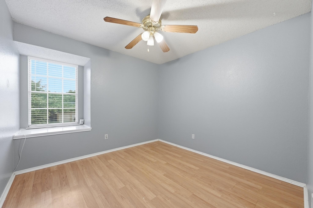 6300 Evangeline Trl - Photo 14